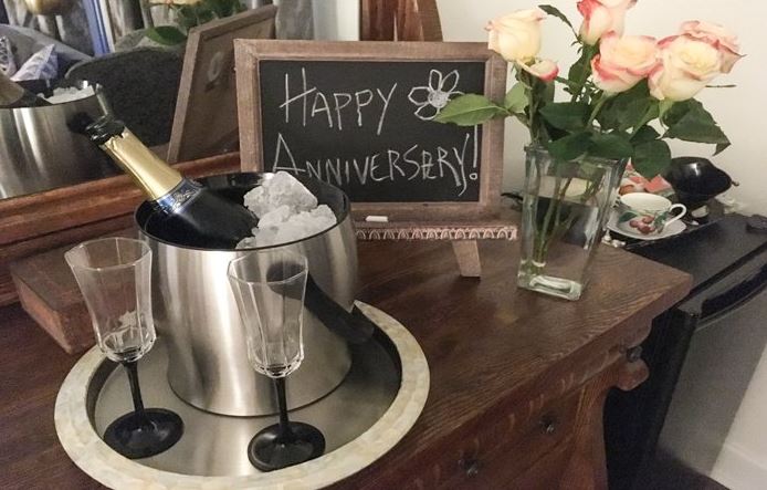 Anniversary sparkling wine at St Francis Cottage